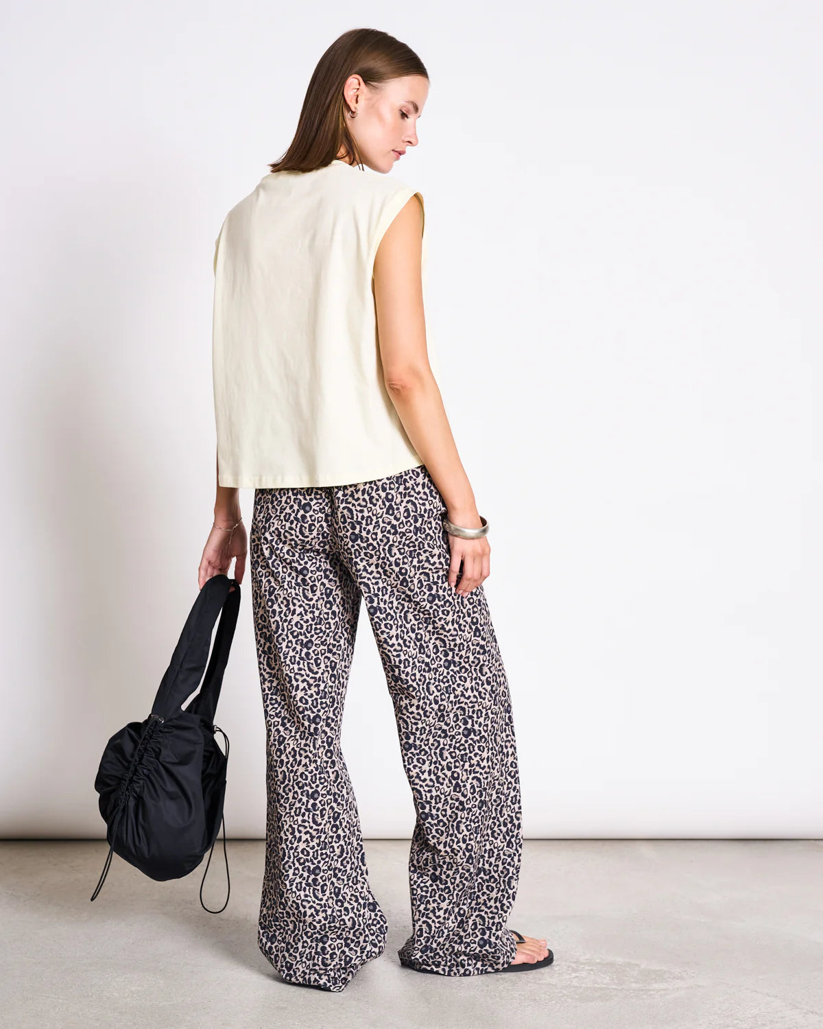 T-Shirt OVAR buttermilk | Jan ´n June