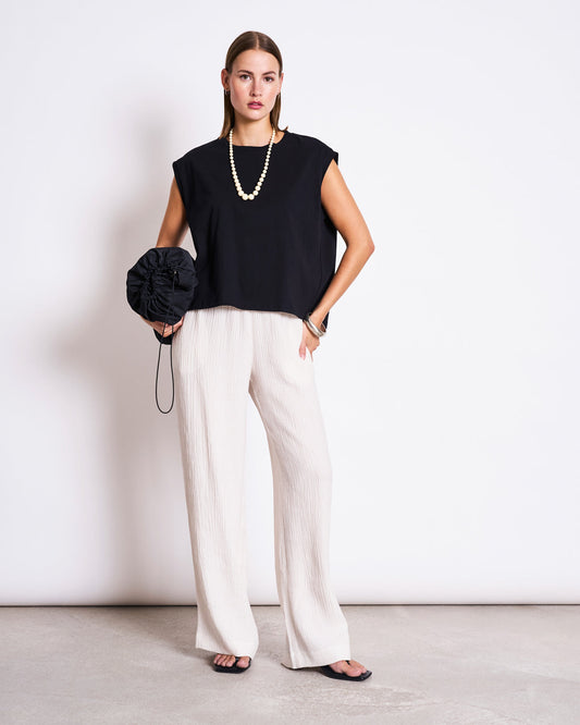 T-SHIRT OVAR black | JAN ´N JUNE