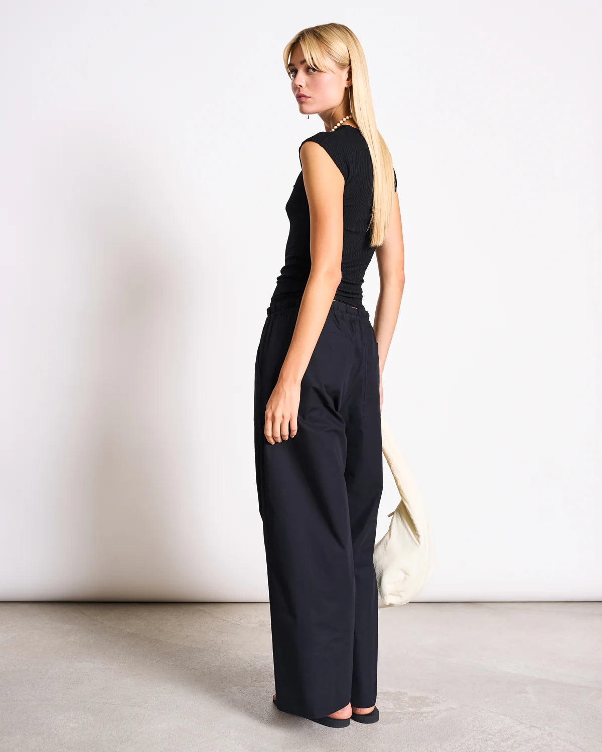 LYOCELL RIB T-SHIRT APIS BLACK | Jan ´n June