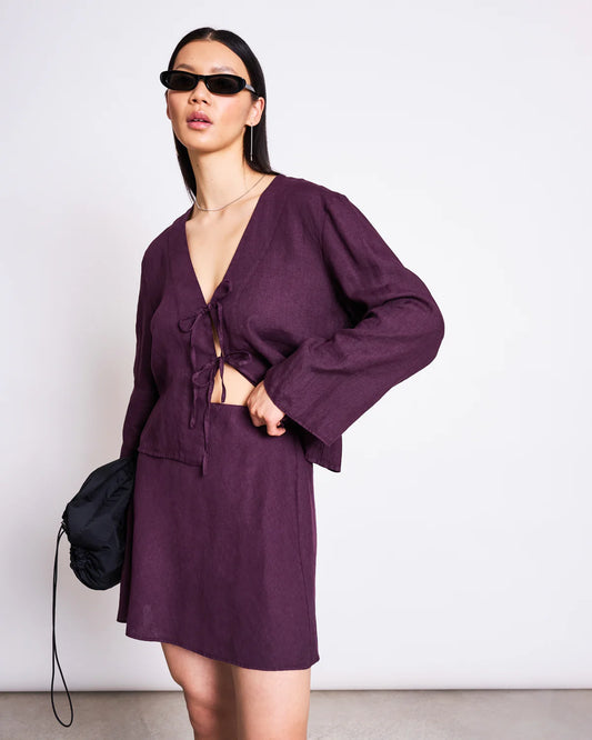 LINEN TIE BLOUSE SKAGEN CHERRY LACQUER | Jan ´n June