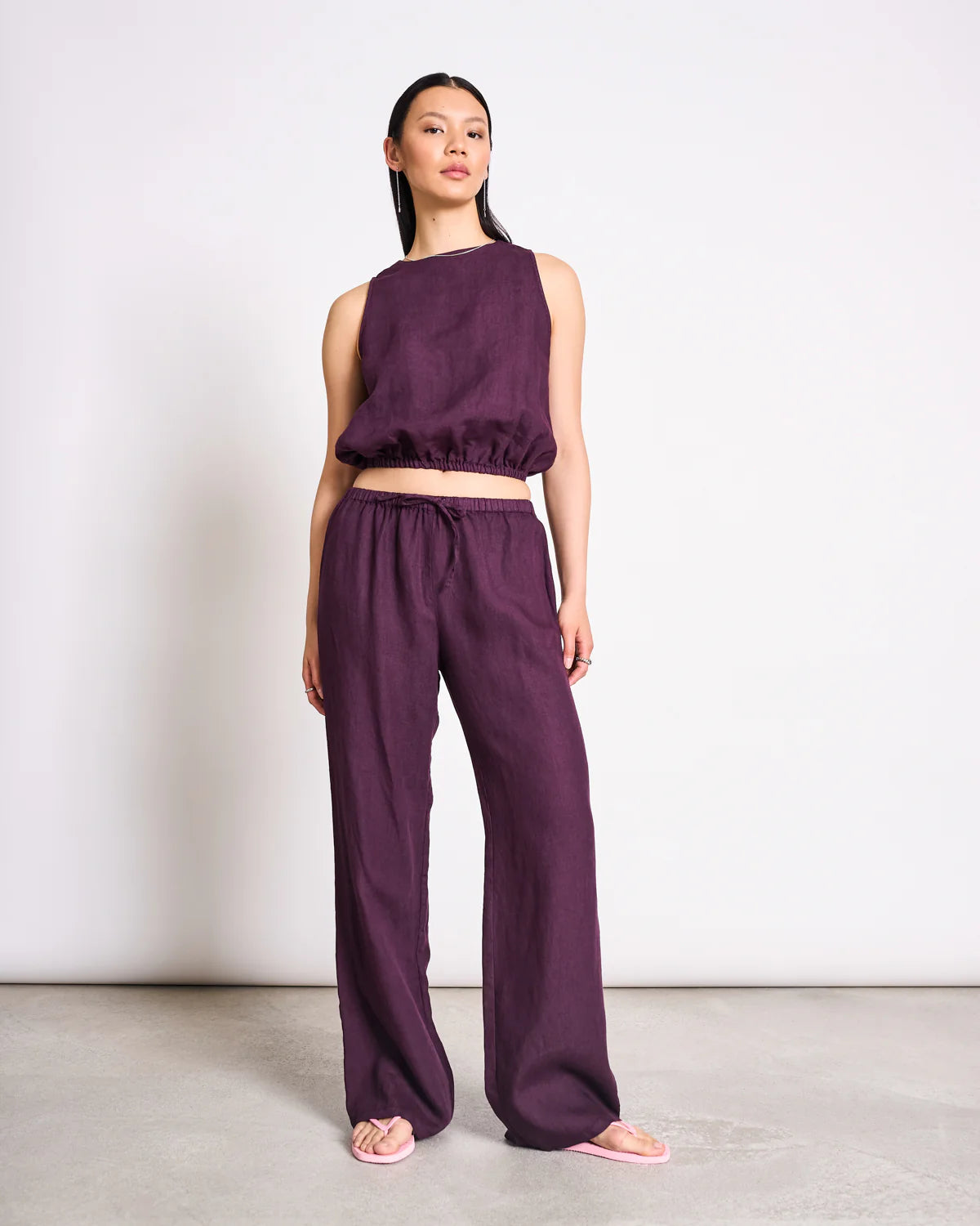 LINEN DRAWSTRING PANTS SJOV CHERRY LACQUER | Jan ´n June