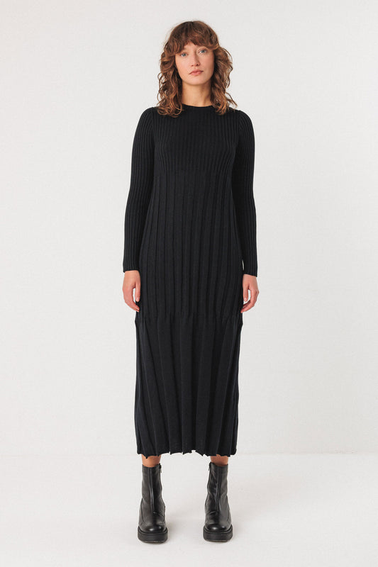 BEDIA-GOTS DRESS black | SKFK