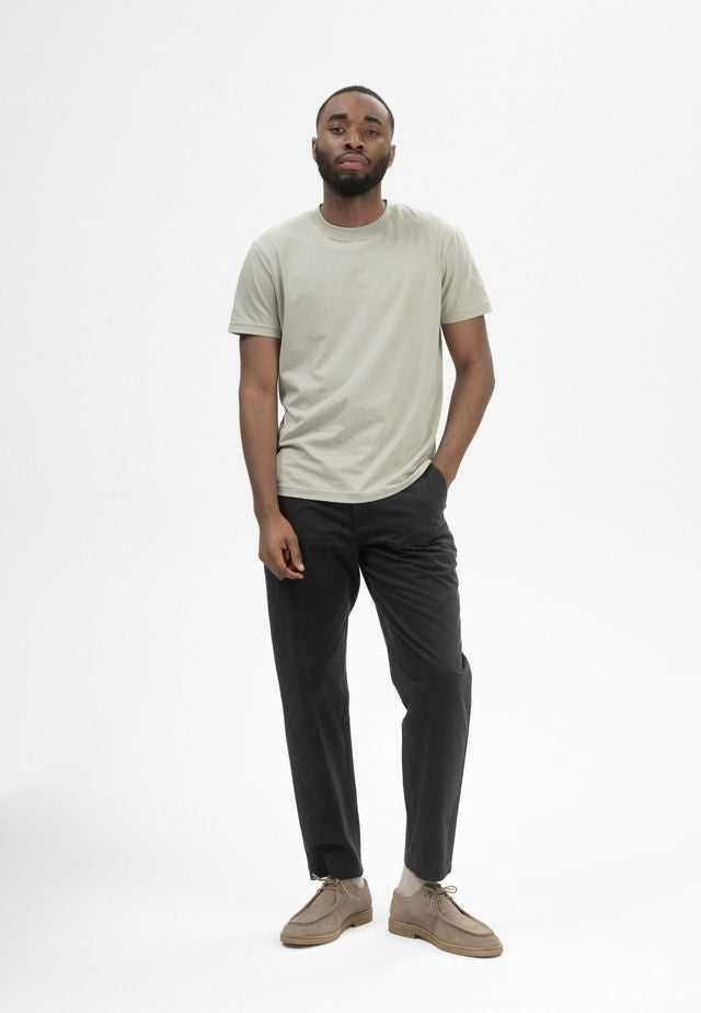 T-Shirt AVAN dusty green | MELAWEAR