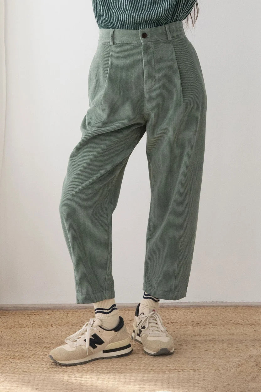 Hose HARUKU CORDUROY WASHED GREEN | TWOTHIRDS