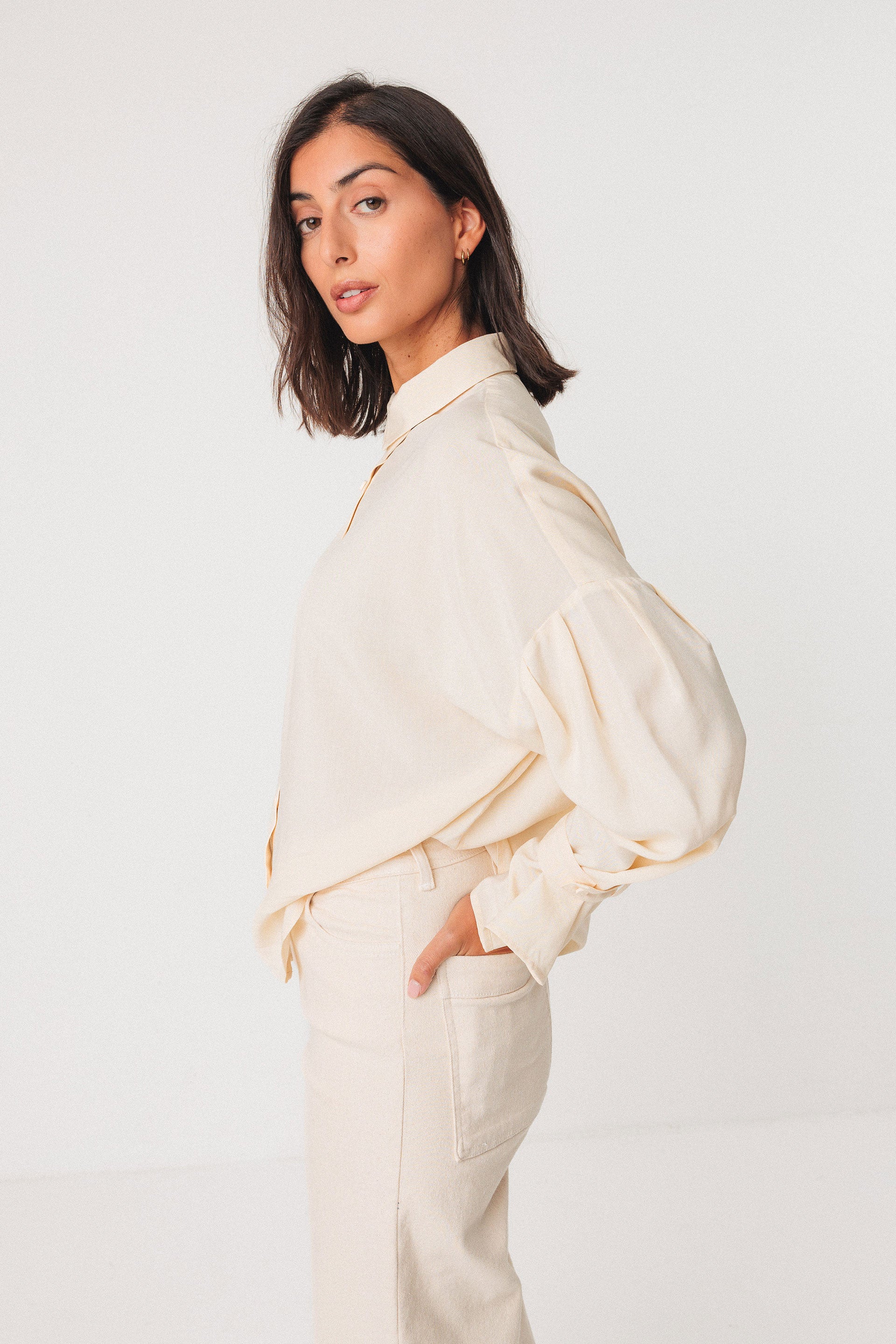 LONE SHIRT cream | SKFK