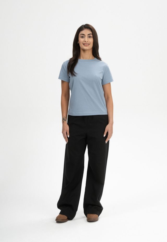 T-Shirt KHIRA dusk blue | MELAWEAR