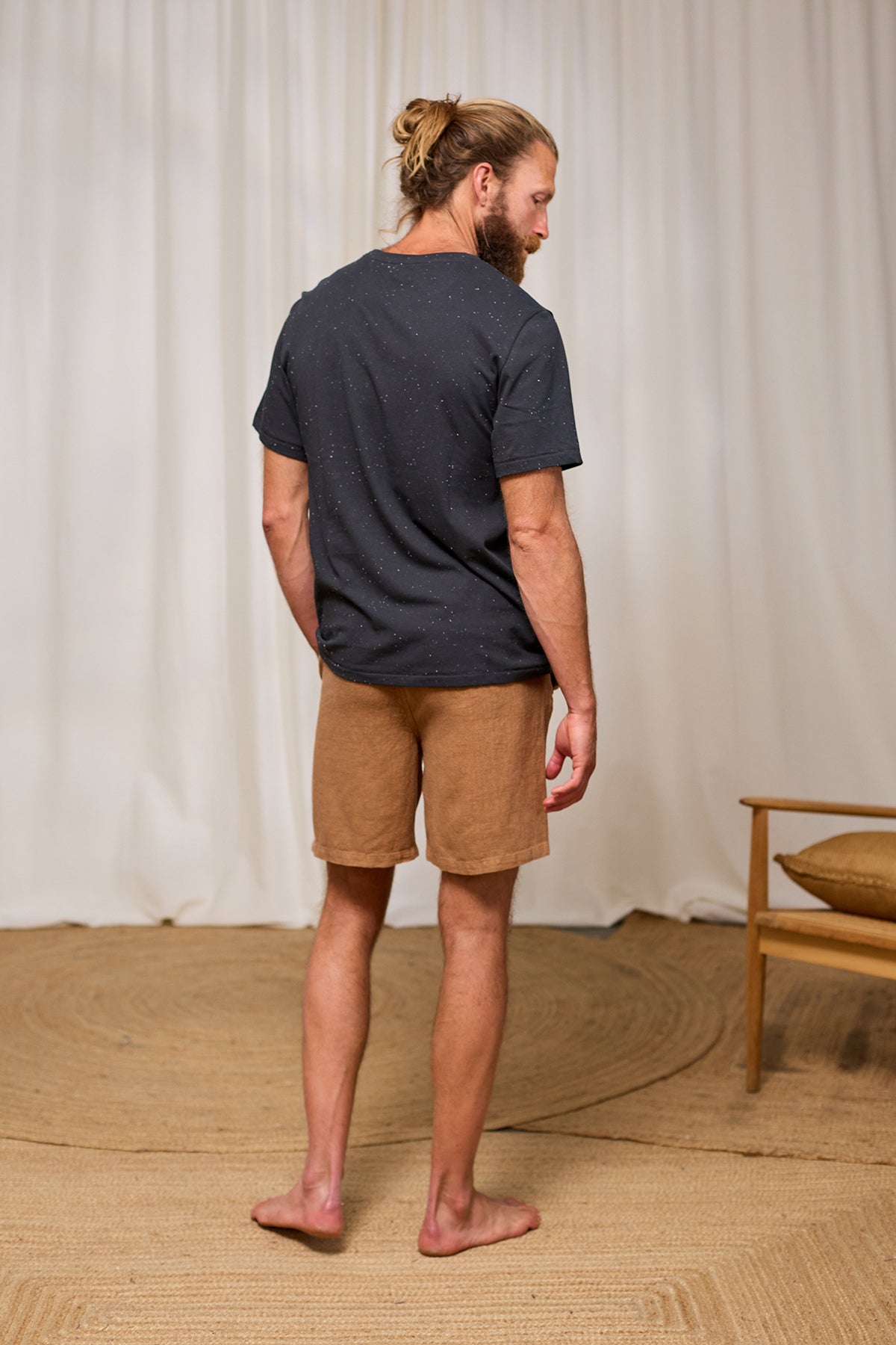 T-Shirt QALITO dark sand | TWOTHIRDS